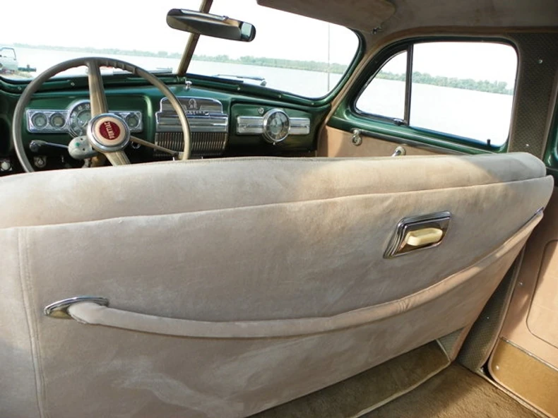 Iako je registrovan za petoro, u njega komotno može šestoro da se smesti.