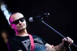 Lao Che niepokoi nowym albumem "Dzieciom"