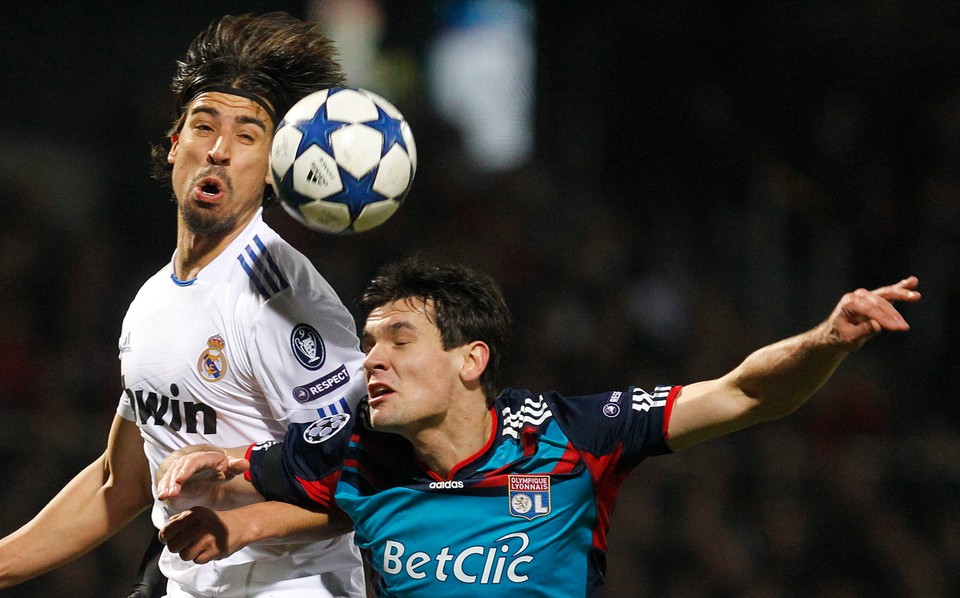 Lyon - Real: Sami Khedira (L) i Dejan Lovren (P)