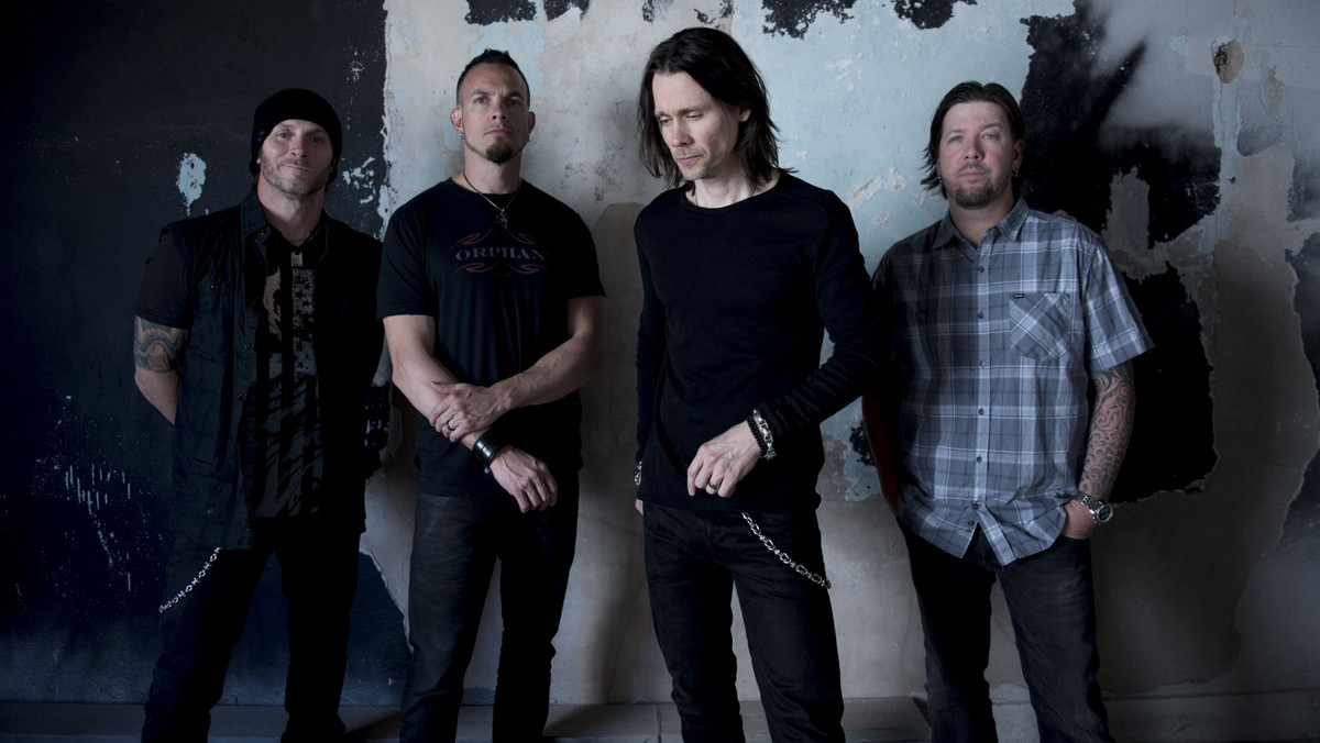 7 października ukaże się najnowszy album Alter Bridge, "The Last Hero". Zespół udostępnił także nowe nagranie z nadchodzącego albumu, utworu "Poison In Your Veins". A 16 listopada grupa zaprezentuje się w katowickim Spodku.