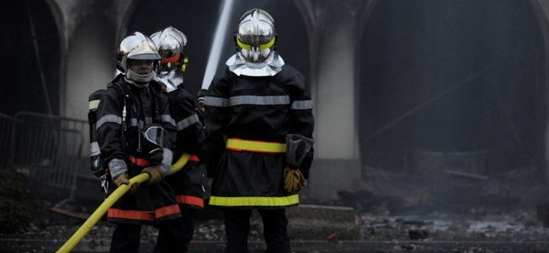 Spłonęło gospodarstwo przeciwników neonazistów. Policja zakłada podpalenie