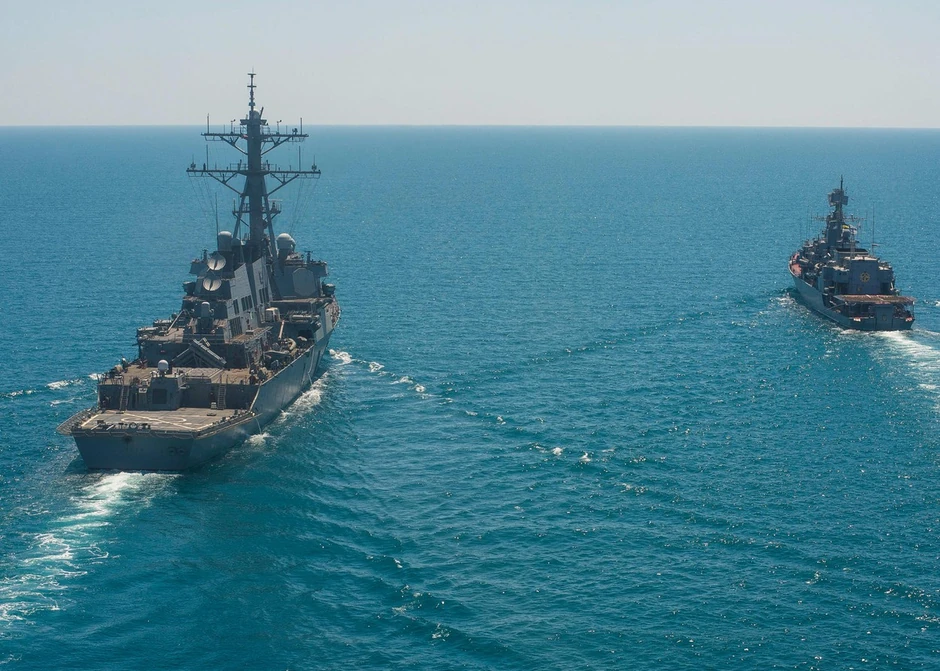 Američki i ukrajinski mornarički brodovi u Crnom moru tokom jedne ranije zajedničke vežbe