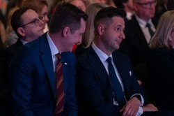 Jaki kpi z noblistki. "Na eko wymysły pani Tokarczuk powinien pomóc napar z robaków"