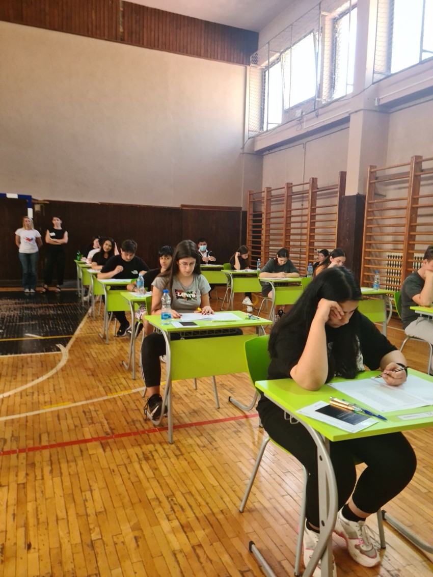 Hemija srednje zahtevna bila