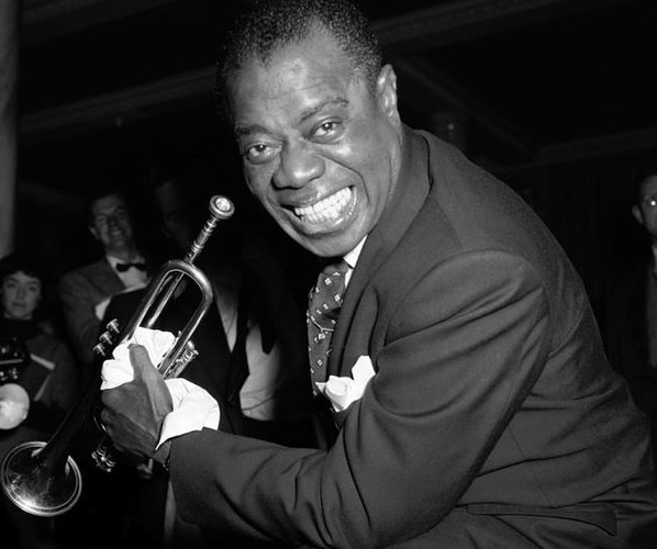 'White Christmas' – Louis Armstrong