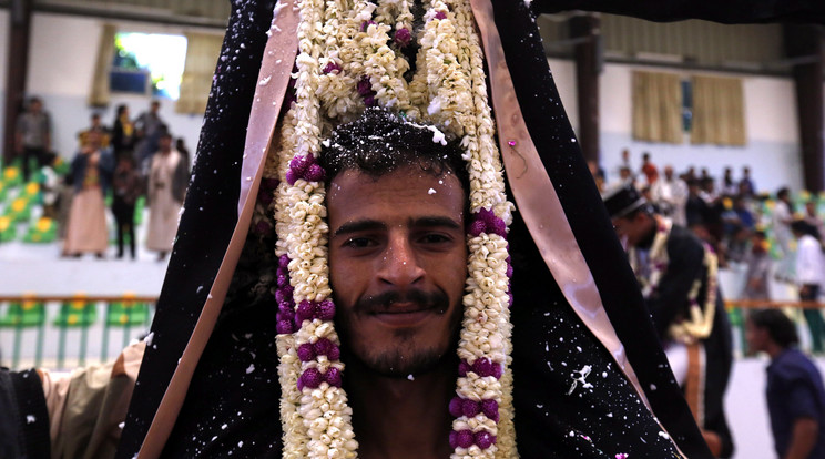 Diplomaosztó Jemenben / Fotó: MTI
