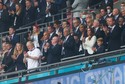 Księżna Kate i książę William wraz z synem Georgem kibicują Anglii na Wembley