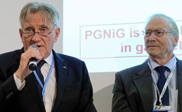 Piotr Woźniak, prezes PGNiG (z lewej)
