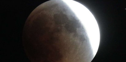 Niesamowite zdjęcia z zaćmienia Księżyca