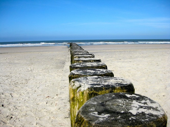 Norderney - miasto uzdrowiskowe i jednocześnie wyspa wchodząca w skład Wysp Wschodniofryzyjskich w Niemczech u wybrzeży Morza Północnego.