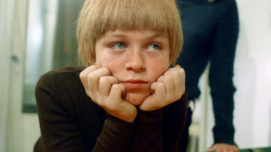 Piotr Kąkolewski jako dziecko zagrał w "Czterdziestolatku". Trzyma się z dala od aktorstwa