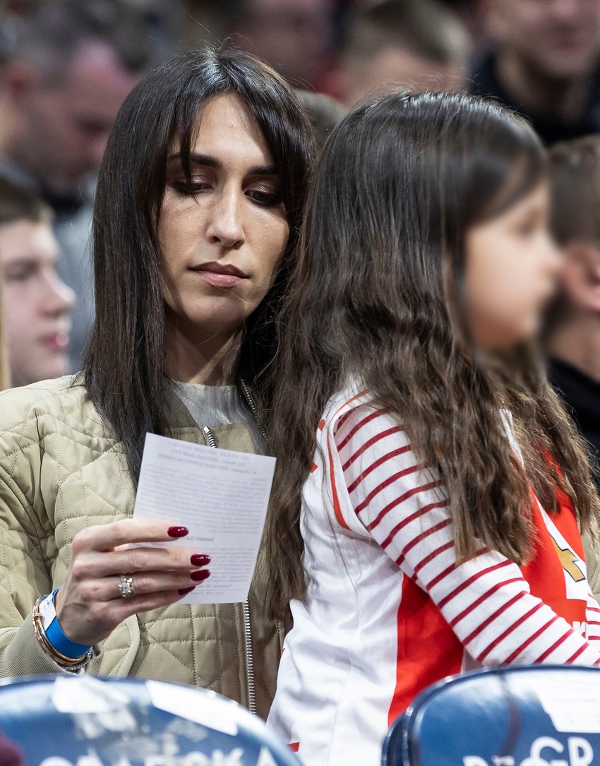 Jelisaveta Orašanin, supruga Miloša Teodosića na meču Zvezda - PAO
