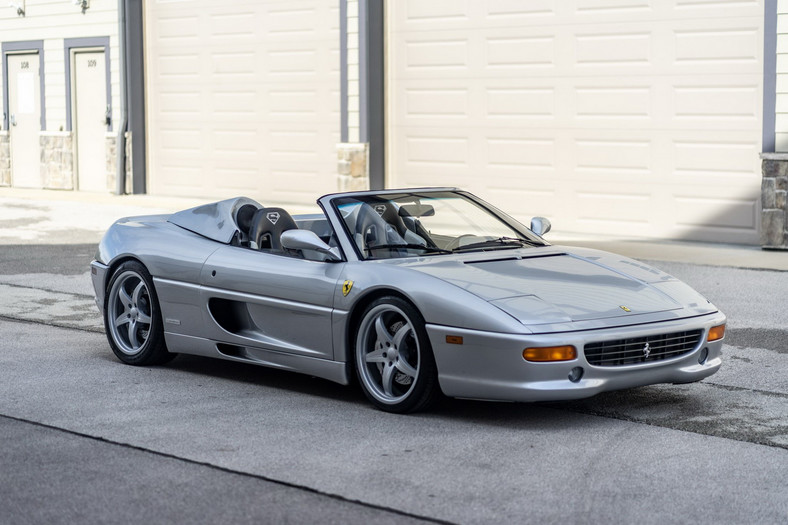 Ferrari F355 Spider Shaquille'a O'Neala