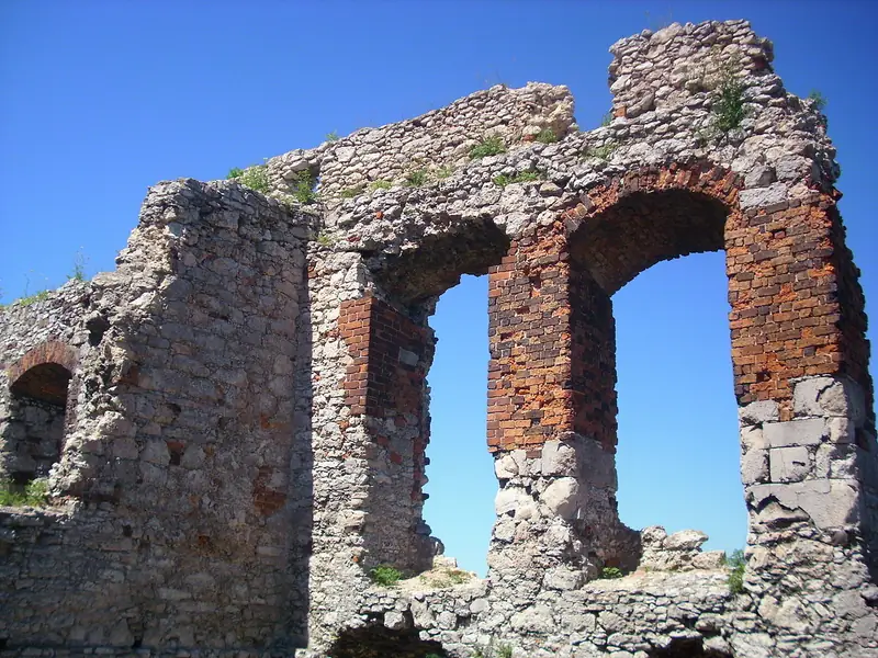 Fragment ruin