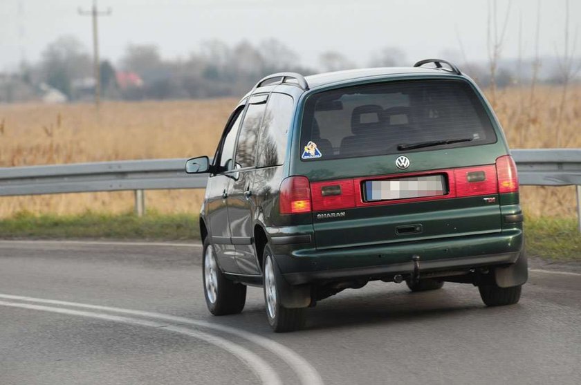 Volkswagen Sharan 1.9 TDI: Oszczędny i praktyczny van