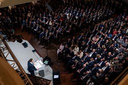 europejskie elity piszą akt oskarżenia przeciw trumpowi