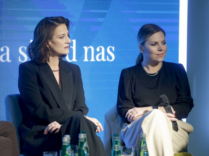 Maja Ostaszewska i Aleksandra Kwaśniewska na spotkaniu prasowym marki Yes.