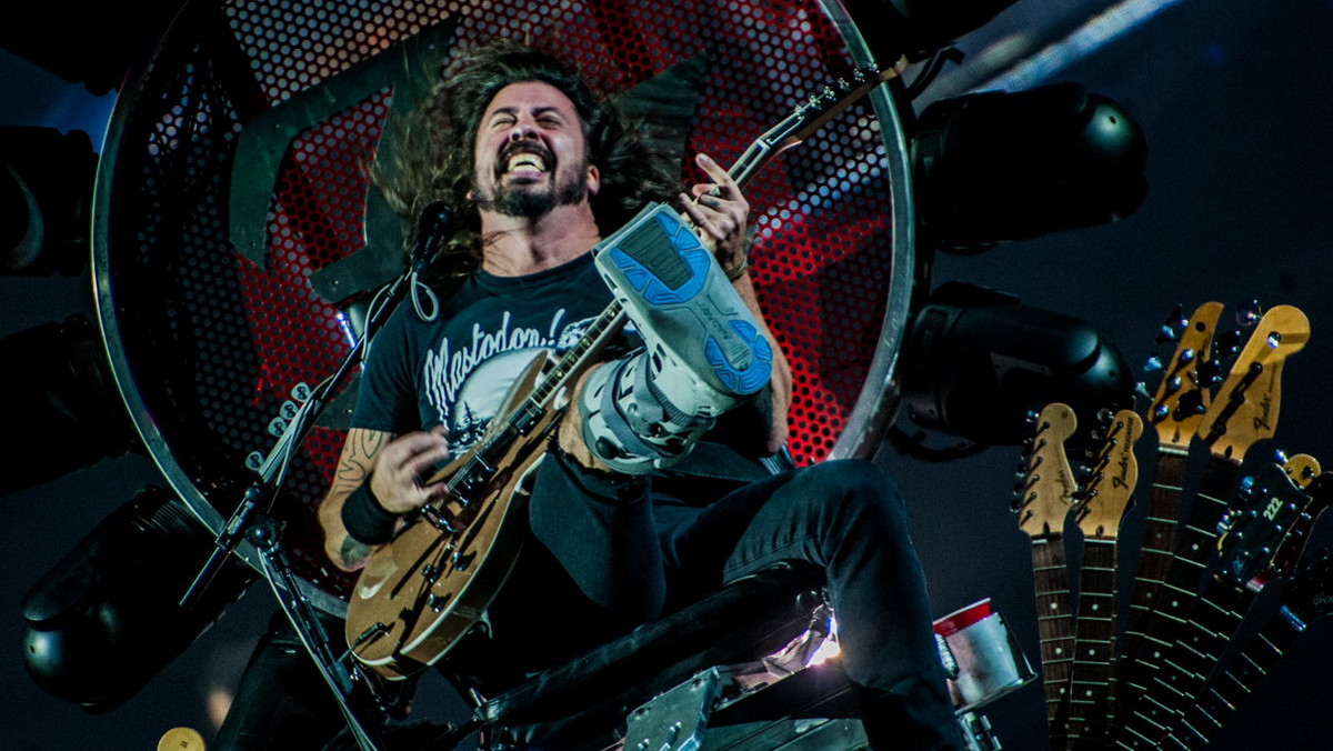Foo Fighters to kolejna gwiazda Open'er 2017 w Gdyni. Festiwal odbędzie się w dniach 28 czerwca – 1 lipca 2017 roku na lotnisku Kosakowo. Zespół wystąpi drugiego dnia Open'er 2017, w czwartek, 29 czerwca. W sprzedaży są już bilety w cenie 349-549 złotych.