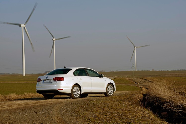 Volkswagen jetta hybrid