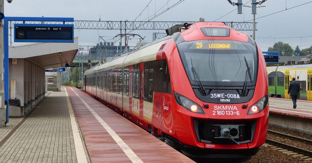  Warszawa: Zmiana rozkładów jazdy pociągów SKM i KM