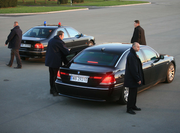 Ministrowie Kaczyńskiego zrobili prezent następcom