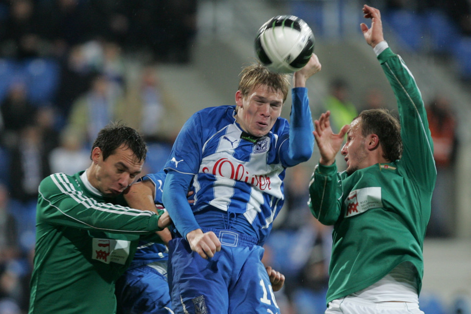 PIŁKA NOŻNA LIGA POLSKA LECH POZNAŃ KONTRA LECHIA GDAŃSK