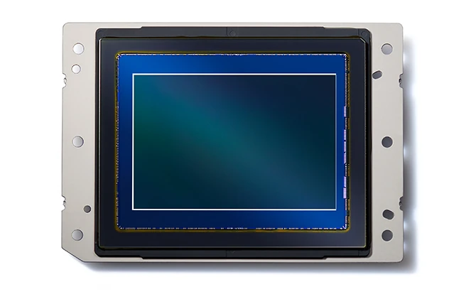 Nikon D850 - sensor CMOS BSI