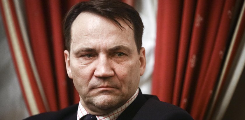 Sikorski znów klnie jak szewc. Nowa taśma