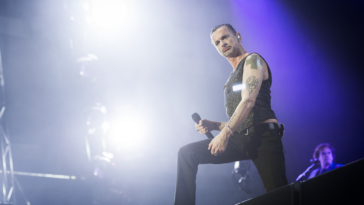 Depeche Mode ujawnili właśnie najnowszy klip do piosenki ‘Cover Me’ – trzeciego oficjalnego singla z platynowego krążka "Spirit". W lutym przyszłego roku zespół zagra trzy koncerty w Polsce.