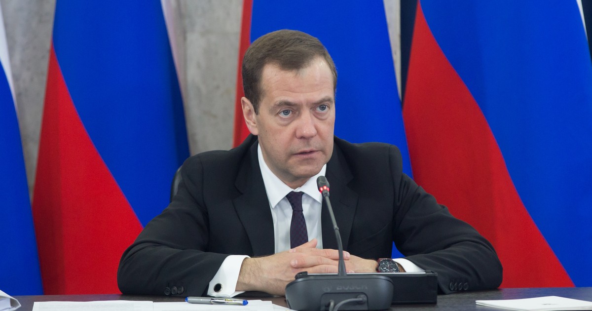 Donald Trump grozi powrotem do testów jądrowych. Dmitrij Miedwiediew odpowiada