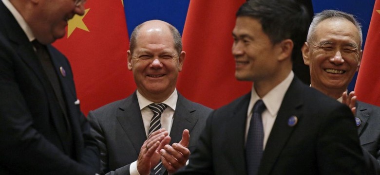 Chiny bronią Scholza przed "ideologicznymi snajperami". I ostrzegają USA...