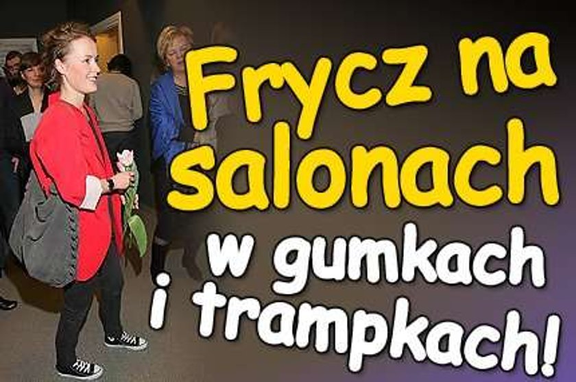 Frycz na salonach w gumkach i trampkach! FOTO