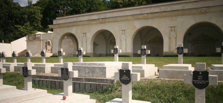 Niewielka eksplozja na Cmentarzu Orląt we Lwowie; nie ma ofiar ani strat