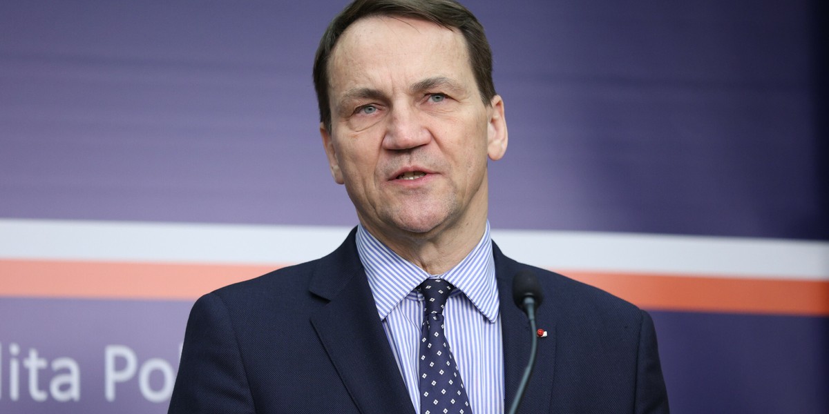 Szef MSZ Radosław Sikorski.