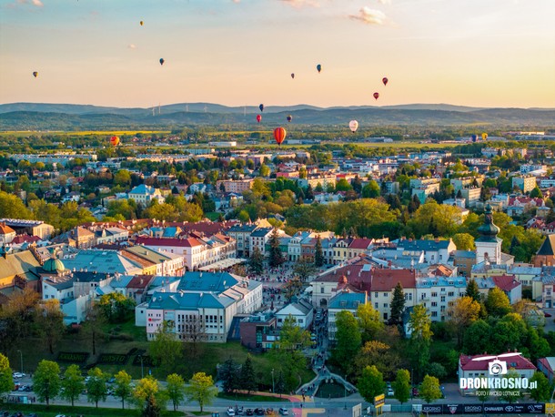 Balony nad rynkiem w Krośnie