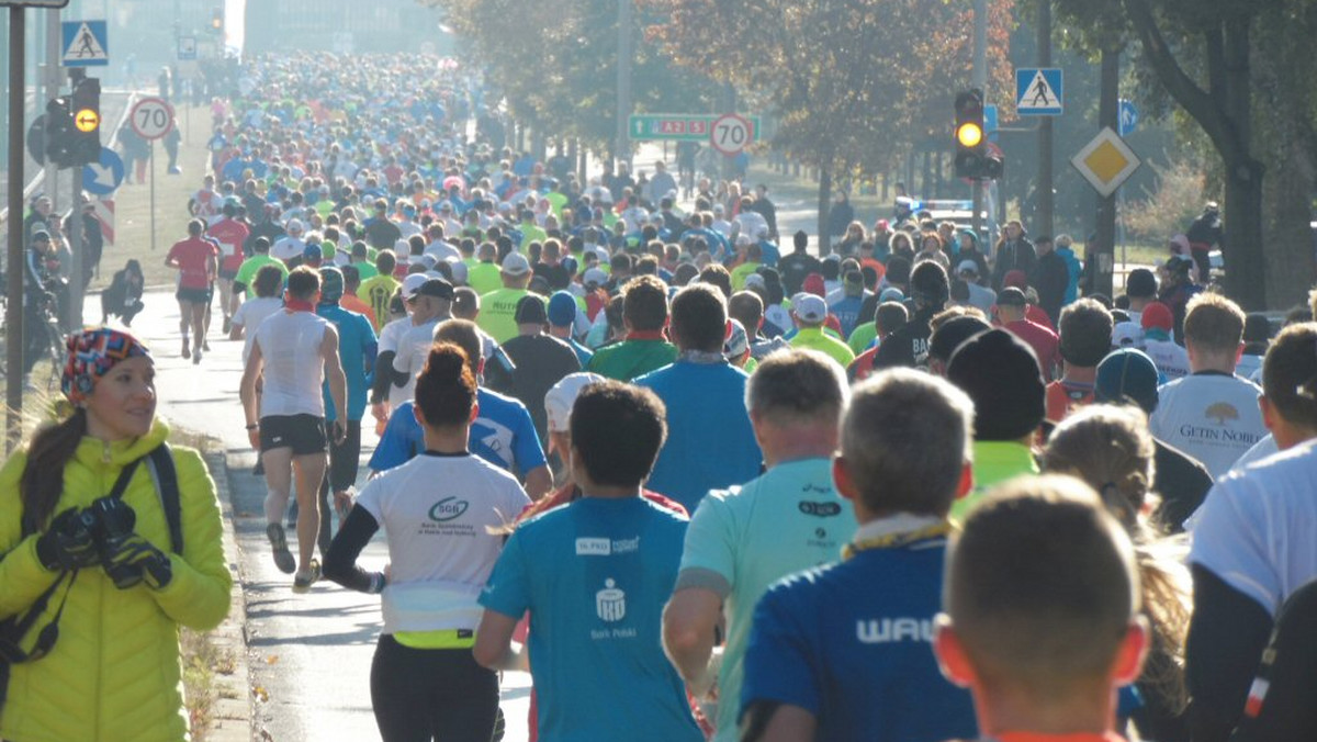 Ruszyły zapisy do 9. Poznań Półmaraton, który odbędzie się w kwietniu przyszłego roku. W ciągu kilku godzin na listę startową zapisało się ponad 1,8 tys. zawodników, choć organizatorzy spodziewają się nawet 13 tysięcy osób. Jedną z nowości biegu będzie nowa trasa, która prowadzić będzie przez Grunwald, Łazarz, Wildę, okolice Starego Rynku do mety, która znajdzie się na Międzynarodowych Targach Poznańskich.