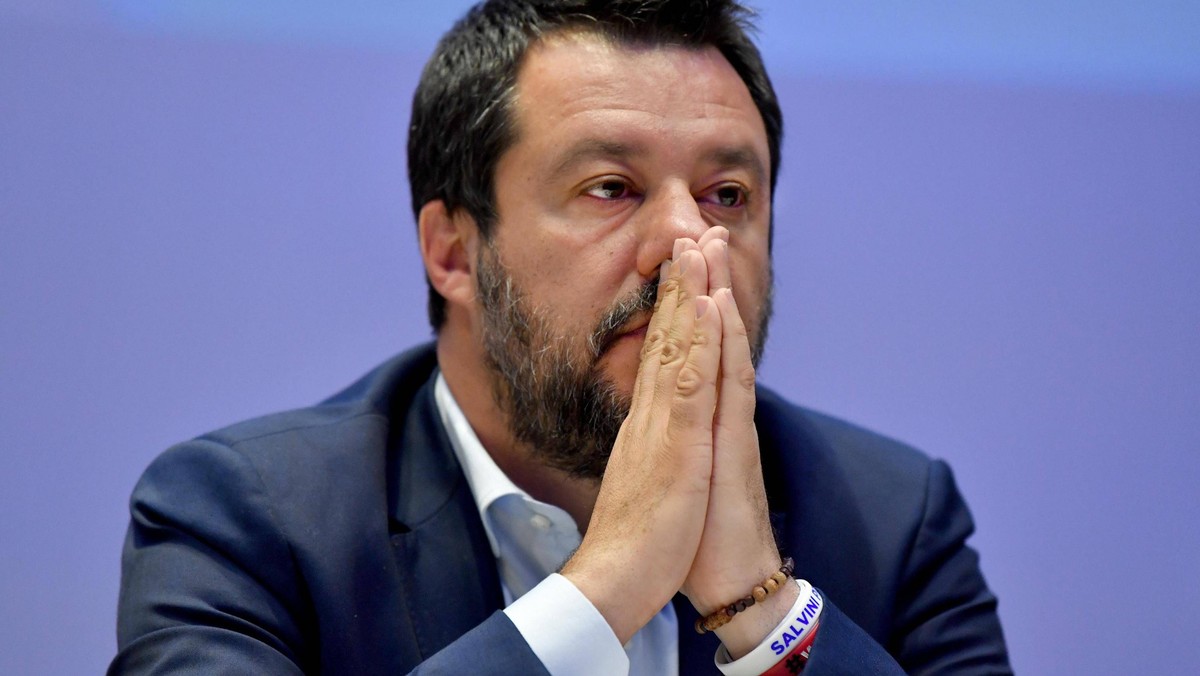 Matteo Salvini zabiega o powstanie w przyszłym Parlamencie Europejskim szerokiego prawicowego frontu. Należący do frakcji Europejskich Konserwatystów i Reformatorów PiS dystansuje się od tego nacjonalistycznego sojuszu.