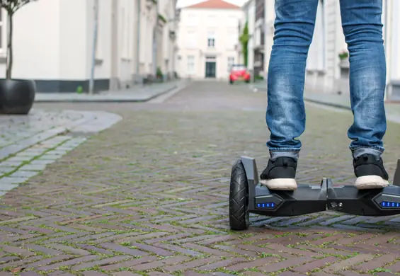 Hoverboard czy elektryczny longboard — która deskorolka lepsza?