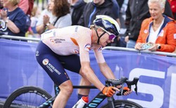 Królowa kolarstwa kończy karierę. 41. urodziny Annemiek van Vleuten