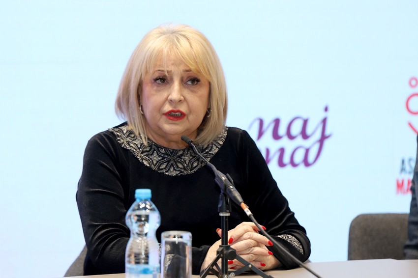 Nijedna mama nije sama