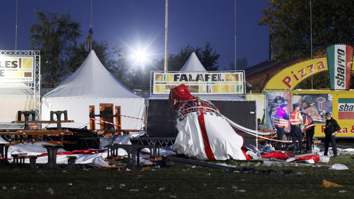 Trzy osoby zginęły w Belgii, a co najmniej 71 zostało rannych, w tym 11 ciężko, gdy potężna nawałnica przeszła nad miejscem, gdzie odbywał się doroczny festiwal muzyczny Pukkelpop - poinformowali przedstawiciele lokalnych władz.
