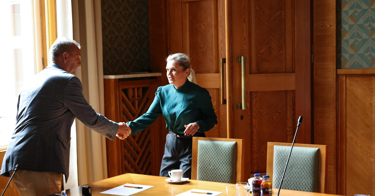 Co z wynagrodzeniem za godziny ponadwymiarowe dla nauczycieli? MEN składa deklarację