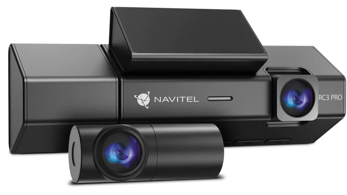 Navitel RCE Pro to wideorejestrator wyposażony w trzy kamery