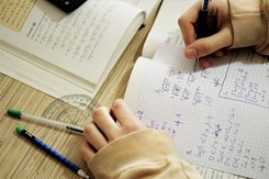 Matura 2024. 'Nie mogę patrzeć na te sterty książek i notatek'. Tak rodzice przeżywają egzaminy