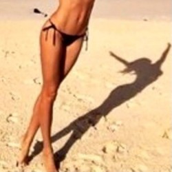 Kate Ryan chwali się fantastyczną figurą [ZDJĘCIA]