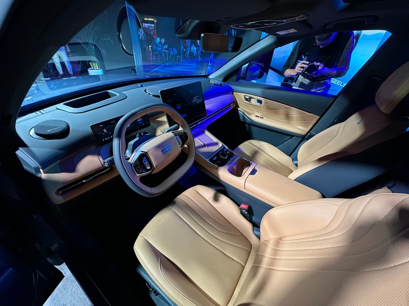 Geely Starray EM-i