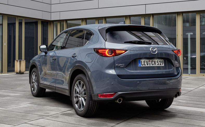 NOWA Mazda CX5 już w Polsce. Lepiej przyspiesza, mniej