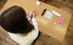 Egzamin ósmoklasisty. Co zrobić, żeby zdać i jak radzić sobie ze stresem. PORADNIK