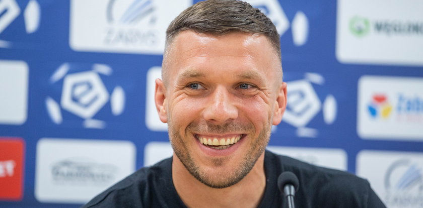Lukas Podolski bardziej czuje się Polakiem czy Niemcem? Znany piłkarz mówi też o trzeciej opcji!
