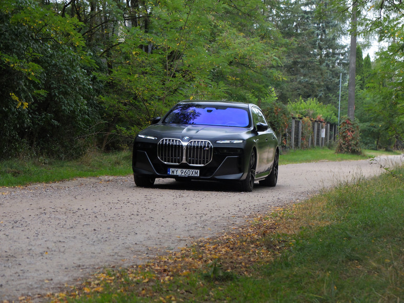 BMW M760e xDrive